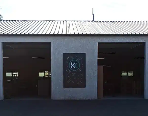 Ateliers de production de cache clim et de cache pompe à chaleur Kachklim - fabriqué en occitanie